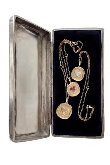 Azlee Ruby Diamond Large Amour Heart Coin | Thumbnail 2 Azlee Ruby Diamond Large Amour Heart Coin | Thumbnail 2
