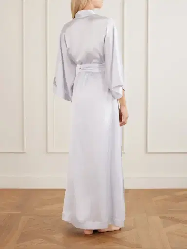 Carine Gilson Lace-appliqué Silk-satin Robe | Thumbnail 3 Carine Gilson Lace-appliqué Silk-satin Robe | Thumbnail 3