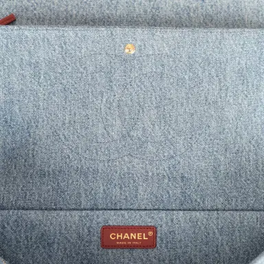 Chanel Chanel Maxi "Souplissimo" Large Flap Bag Blue Denim Gold Hardware | Thumbnail 11 Chanel Chanel Maxi "Souplissimo" Large Flap Bag Blue Denim Gold Hardware | Thumbnail 11
