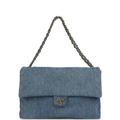 Chanel Chanel Maxi "Souplissimo" Large Flap Bag Blue Denim Gold Hardware | Thumbnail 7 Chanel Chanel Maxi "Souplissimo" Large Flap Bag Blue Denim Gold Hardware | Thumbnail 7