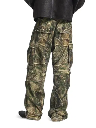 Balenciaga Men's Baggy Cargo Pants - Multicolored | Thumbnail 5 Balenciaga Men's Baggy Cargo Pants - Multicolored | Thumbnail 5