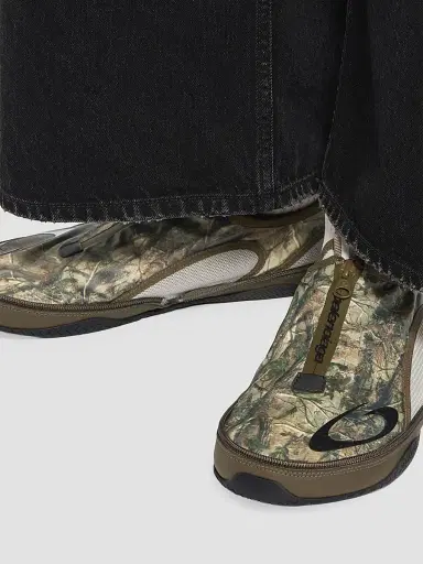Balenciaga Men's Pocket Sneakers | Thumbnail 6 Balenciaga Men's Pocket Sneakers | Thumbnail 6