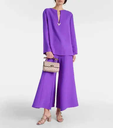 Valentino Garavani Rockstud Spike Small leather shoulder bag | Thumbnail 4 Valentino Garavani Rockstud Spike Small leather shoulder bag | Thumbnail 4