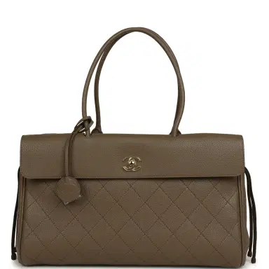 Chanel Chanel Large "Urban Essential" East West Shopping Tote Dark Khaki Caviar Gold Hardware | Thumbnail 1 Chanel Chanel Large "Urban Essential" East West Shopping Tote Dark Khaki Caviar Gold Hardware | Thumbnail 1