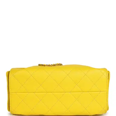 Chanel Chanel Mini 25 Hobo Bag Yellow Caviar Gold Hardware | Thumbnail 6 Chanel Chanel Mini 25 Hobo Bag Yellow Caviar Gold Hardware | Thumbnail 6