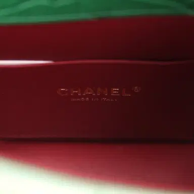 Chanel Chanel Mini Top Handle "Turn Around" Flap Bag Green Croc Embossed Calfskin Gold Hardware | Thumbnail 9 Chanel Chanel Mini Top Handle "Turn Around" Flap Bag Green Croc Embossed Calfskin Gold Hardware | Thumbnail 9