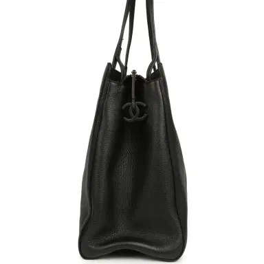Chanel Chanel XXL "It Girl" Shopping Tote Black Grained Calfskin Gold Hardware | Thumbnail 6 Chanel Chanel XXL "It Girl" Shopping Tote Black Grained Calfskin Gold Hardware | Thumbnail 6