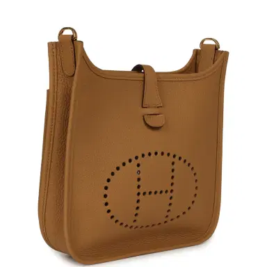 HERMÈS Hermes Evelyne III PM Biscuit Clemence Gold Hardware | Thumbnail 2 HERMÈS Hermes Evelyne III PM Biscuit Clemence Gold Hardware | Thumbnail 2