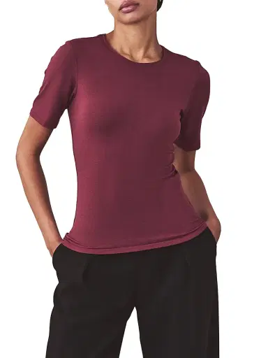 Artemis Diciero Women's Giselle Crewneck T-Shirt - Burgundy | Thumbnail 3 Artemis Diciero Women's Giselle Crewneck T-Shirt - Burgundy | Thumbnail 3