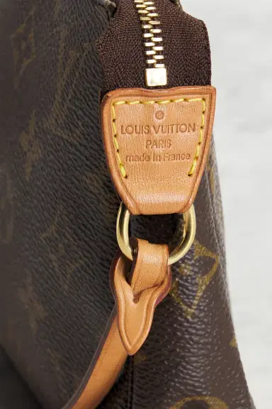 FWRD Renew Louis Vuitton Monogram Pochette Accessoires Shoulder Bag | Thumbnail 5 FWRD Renew Louis Vuitton Monogram Pochette Accessoires Shoulder Bag | Thumbnail 5