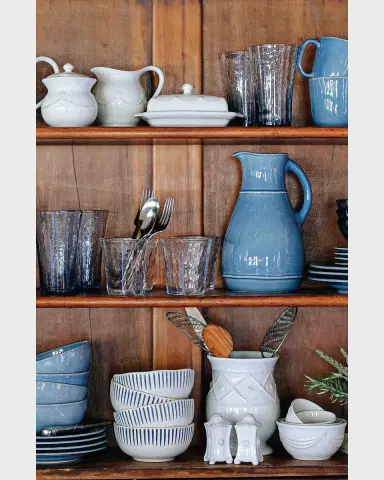 Juliska Berry & Thread Salt and Pepper Set/2 - Whitewash | Thumbnail 3 Juliska Berry & Thread Salt and Pepper Set/2 - Whitewash | Thumbnail 3