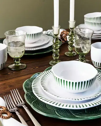 Juliska Sitio Stripe Basil 4-Piece Place Setting, Service for 1 | Thumbnail 5 Juliska Sitio Stripe Basil 4-Piece Place Setting, Service for 1 | Thumbnail 5