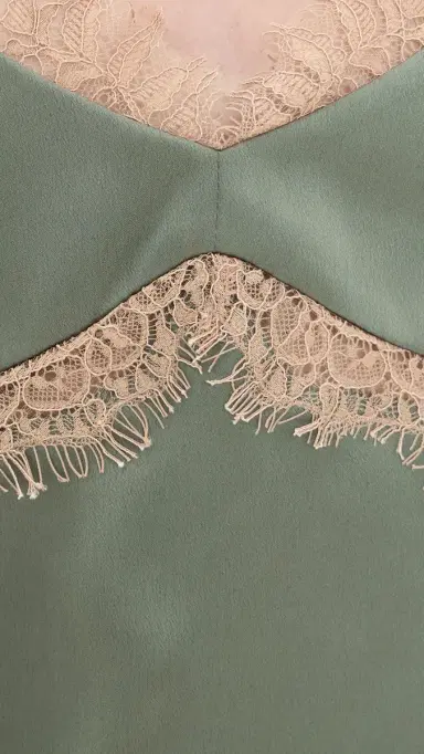 L'AGENCE Mitsu Lace Trim Cami mokey Olive/Praline | Thumbnail 6 L'AGENCE Mitsu Lace Trim Cami mokey Olive/Praline | Thumbnail 6