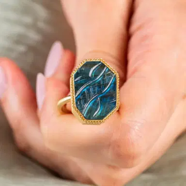 Amáli Amáli One of a Kind 18K Yellow Gold Labradorite Statement Ring Sz. 7 by The Solist | Thumbnail 3 Amáli Amáli One of a Kind 18K Yellow Gold Labradorite Statement Ring Sz. 7 by The Solist | Thumbnail 3