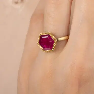 Amáli Amáli One of a Kind 18K Yellow Gold Ruby Statement Ring Sz. 7.5 by The Solist | Thumbnail 4 Amáli Amáli One of a Kind 18K Yellow Gold Ruby Statement Ring Sz. 7.5 by The Solist | Thumbnail 4