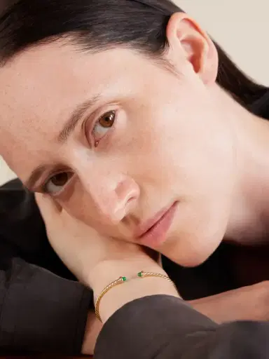David Yurman icro Cablespira Flex 18-karat Gold Emerald Bangle | Thumbnail 2 David Yurman icro Cablespira Flex 18-karat Gold Emerald Bangle | Thumbnail 2