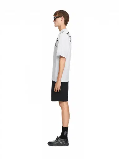 Off-White Vertical Bookish Skate Short Sleeve T-Shirt | Thumbnail 3 Off-White Vertical Bookish Skate Short Sleeve T-Shirt | Thumbnail 3