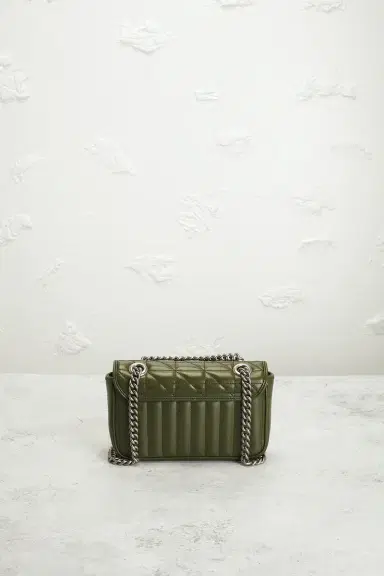 Gucci GG Marmont Shoulder Bag | Thumbnail 3 Gucci GG Marmont Shoulder Bag | Thumbnail 3