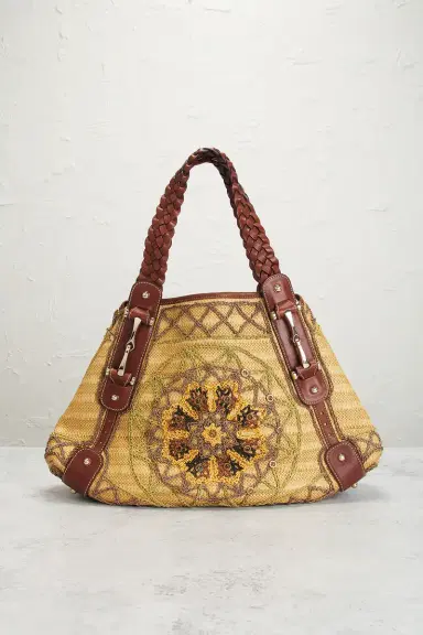 FWRD Renew Gucci Raffia Pelham Embroidered Hobo Bag | Thumbnail 2 FWRD Renew Gucci Raffia Pelham Embroidered Hobo Bag | Thumbnail 2