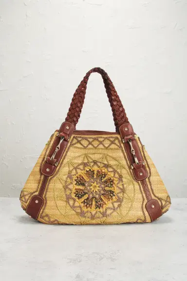 FWRD Renew Gucci Raffia Pelham Embroidered Hobo Bag | Thumbnail 3 FWRD Renew Gucci Raffia Pelham Embroidered Hobo Bag | Thumbnail 3