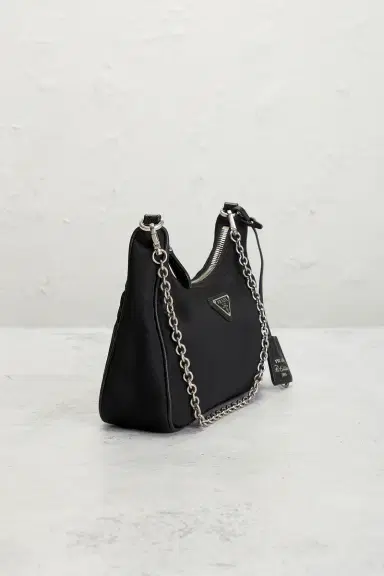 Prada Re-Edition 2005 Re-Nylon Shoulder Bag | Thumbnail 4 Prada Re-Edition 2005 Re-Nylon Shoulder Bag | Thumbnail 4