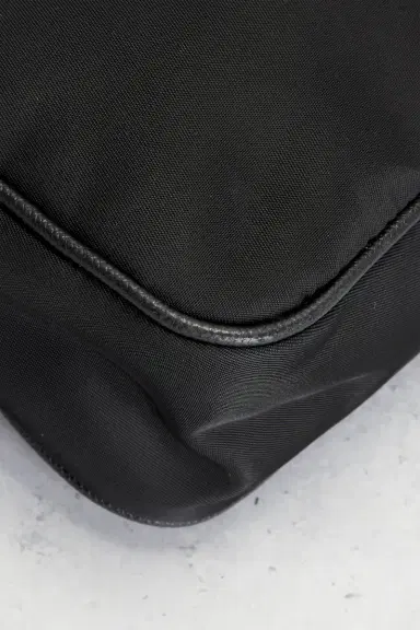 Prada Re-Edition 2005 Re-Nylon Shoulder Bag | Thumbnail 7 Prada Re-Edition 2005 Re-Nylon Shoulder Bag | Thumbnail 7