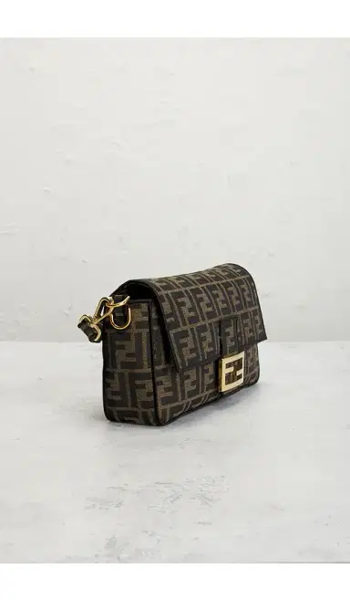 FWRD Renew Fendi FF 1974 Baguette Zucca Brown WSS | Thumbnail 4 FWRD Renew Fendi FF 1974 Baguette Zucca Brown WSS | Thumbnail 4