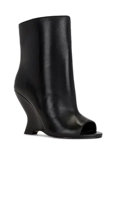 Steve Madden Rylix Boot | Thumbnail 2 Steve Madden Rylix Boot | Thumbnail 2