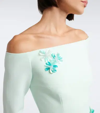 Safiyaa Amadora off-shoulder crêpe gown | Thumbnail 3 Safiyaa Amadora off-shoulder crêpe gown | Thumbnail 3