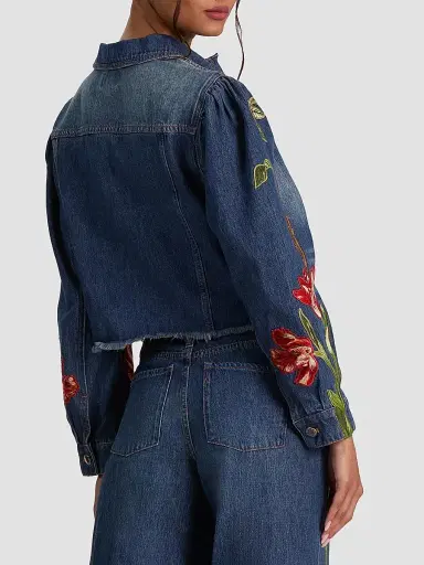ALICE + OLIVIA Women's Elijah Embroidered Appliqué Crop Denim Jacket - Freyja Blue Soft Tulip | Thumbnail 3 ALICE + OLIVIA Women's Elijah Embroidered Appliqué Crop Denim Jacket - Freyja Blue Soft Tulip | Thumbnail 3