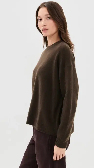 Staud Serrano Cashmere Relaxed Crew Dark Chocolate L | Thumbnail 4 Staud Serrano Cashmere Relaxed Crew Dark Chocolate L | Thumbnail 4