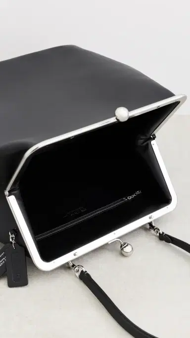 Coach Large Leather Kiss-Lock Frame Bag | Thumbnail 6 Coach Large Leather Kiss-Lock Frame Bag | Thumbnail 6