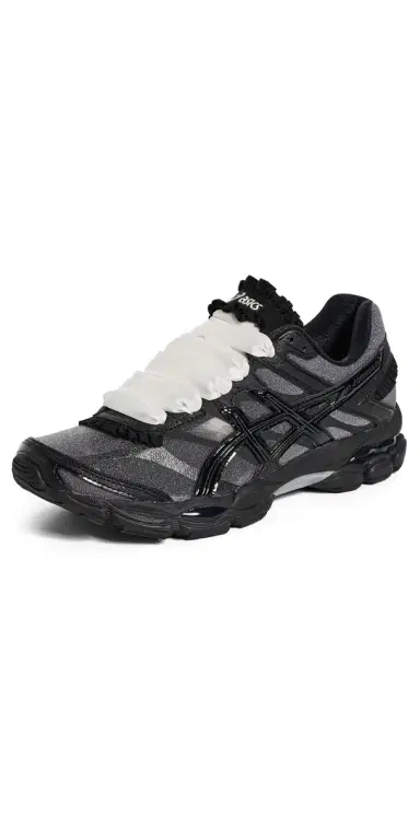 Asics X Griff Gel-Cumulus 16 by Griff Sneakers Black/Black | Thumbnail 1 Asics X Griff Gel-Cumulus 16 by Griff Sneakers Black/Black | Thumbnail 1