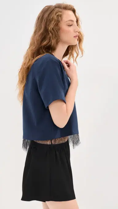LE BOP Lace Hazel Cropped Tee Navy/Black M | Thumbnail 4 LE BOP Lace Hazel Cropped Tee Navy/Black M | Thumbnail 4