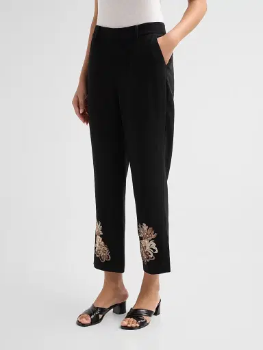 Cinq à Sept Women's Kerry Floral Border Crop Pants - Black Neutral Multi | Thumbnail 4 Cinq à Sept Women's Kerry Floral Border Crop Pants - Black Neutral Multi | Thumbnail 4