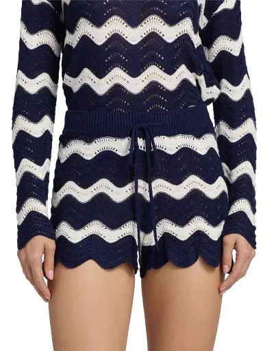 BEACH RIOT Women's Balboa Chevron Drawstring Shorts - Navy And White Tides - Size Large | Thumbnail 3 BEACH RIOT Women's Balboa Chevron Drawstring Shorts - Navy And White Tides - Size Large | Thumbnail 3