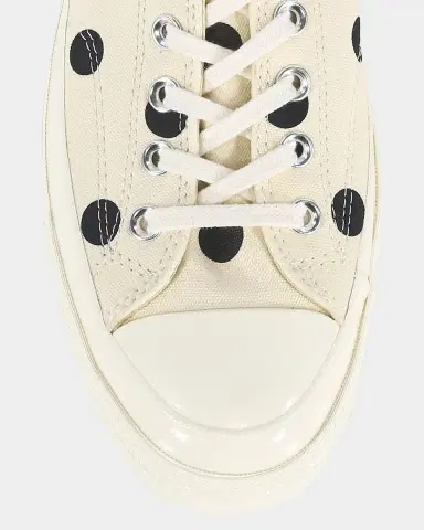 Comme des Garçons Comme des Garçons Play x Converse Polka Dot Low-Top Sneakers | Thumbnail 6 Comme des Garçons Comme des Garçons Play x Converse Polka Dot Low-Top Sneakers | Thumbnail 6