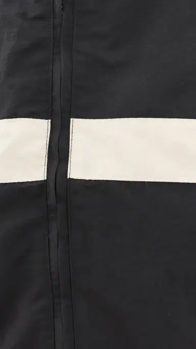 Lioness Essential Windbreaker Noir | Thumbnail 6 Lioness Essential Windbreaker Noir | Thumbnail 6