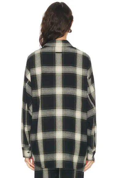 Fear of God ESSENTIALS Button Up Shirt | Thumbnail 3 Fear of God ESSENTIALS Button Up Shirt | Thumbnail 3