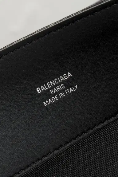 Balenciaga Balenciaga Large Duty Free Tote Bag | Thumbnail 5 Balenciaga Balenciaga Large Duty Free Tote Bag | Thumbnail 5
