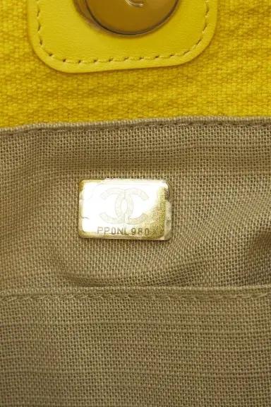 Chanel Chanel Medium Deauville Tote Bag | Thumbnail 7 Chanel Chanel Medium Deauville Tote Bag | Thumbnail 7