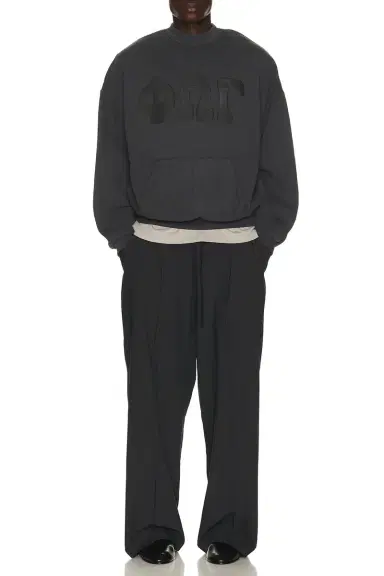 Fear of God Essentials 90's Sweatshirt | Thumbnail 3 Fear of God Essentials 90's Sweatshirt | Thumbnail 3
