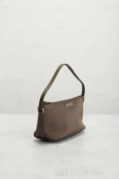 FWRD Renew Gucci GG Boat Pochette Shoulder Bag | Thumbnail 4 FWRD Renew Gucci GG Boat Pochette Shoulder Bag | Thumbnail 4