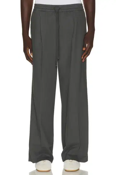 Fear of God ESSENTIALS Pleat Front Drawstring Pant | Thumbnail 1 Fear of God ESSENTIALS Pleat Front Drawstring Pant | Thumbnail 1