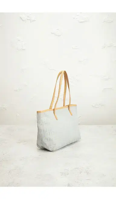 FWRD Renew Fendi Zucchino Roll Tote Bag | Thumbnail 4 FWRD Renew Fendi Zucchino Roll Tote Bag | Thumbnail 4