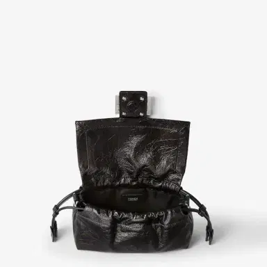 Fendi Baguette Soft Small | Thumbnail 4 Fendi Baguette Soft Small | Thumbnail 4