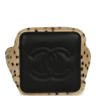 Chanel Chanel Mini "Cheetah Print" Bucket Bag with Chain Light Beige Calf Hair and Black Lambskin Gold Hardware | Thumbnail 7 Chanel Chanel Mini "Cheetah Print" Bucket Bag with Chain Light Beige Calf Hair and Black Lambskin Gold Hardware | Thumbnail 7