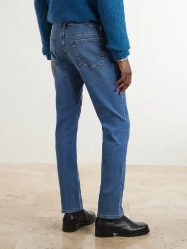 Frame Modern Straight-Leg Jeans - Men | Thumbnail 4 Frame Modern Straight-Leg Jeans - Men | Thumbnail 4