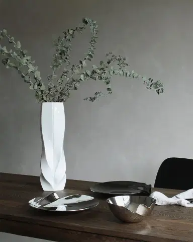 Zaha Hadid Design Braid 15" Waist Vase | Thumbnail 8 Zaha Hadid Design Braid 15" Waist Vase | Thumbnail 8