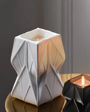 Zaha Hadid Design Prime Scented Candle, 12 oz. | Thumbnail 4 Zaha Hadid Design Prime Scented Candle, 12 oz. | Thumbnail 4